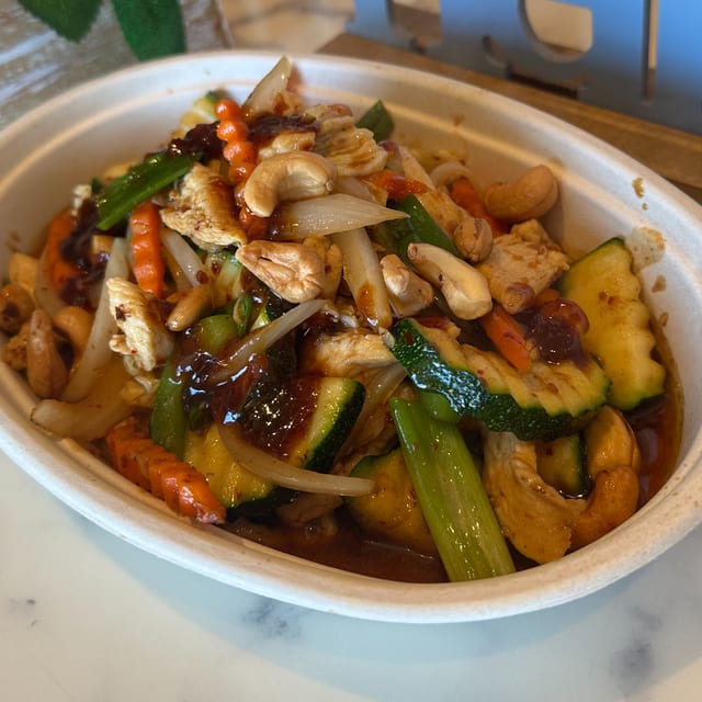 Cashew Nut (Lunch Combo).