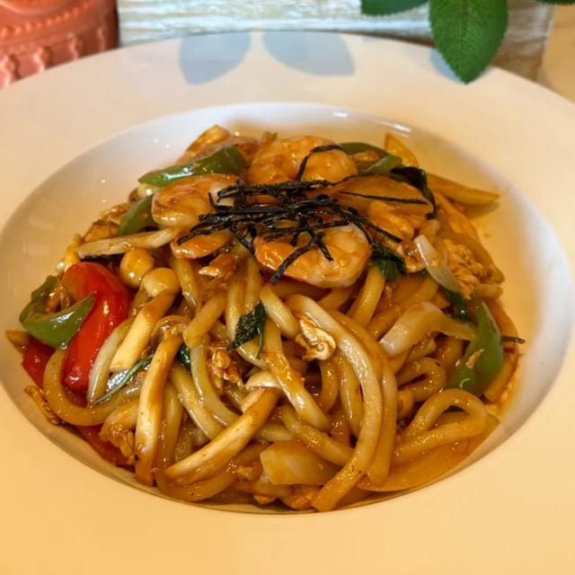 Udon Kee Mao.