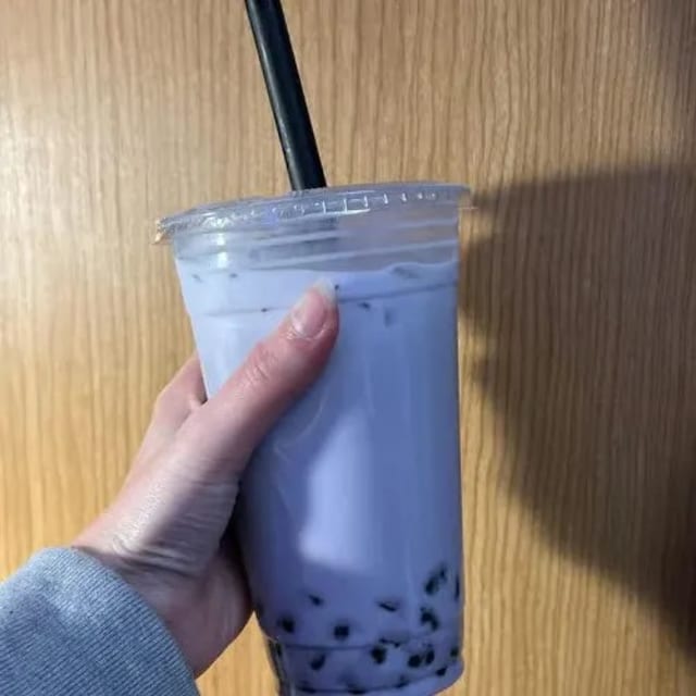 (Large) Taro Milk Tea.