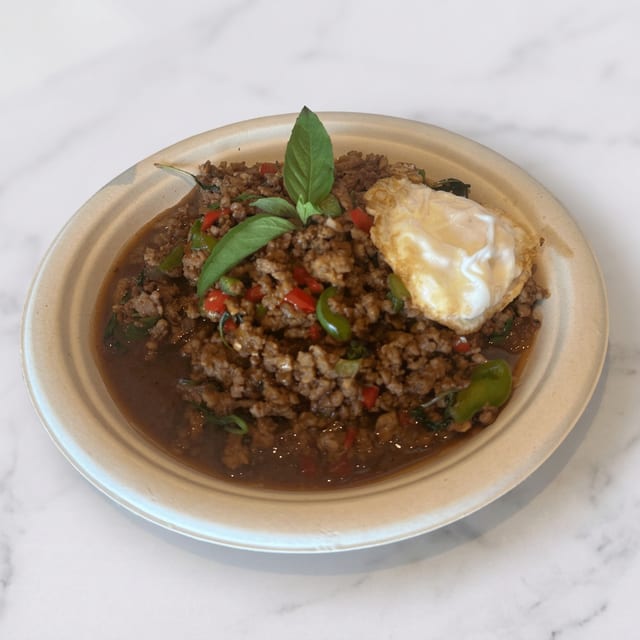 Pad Grapow (Chicken, Pork or Beef).